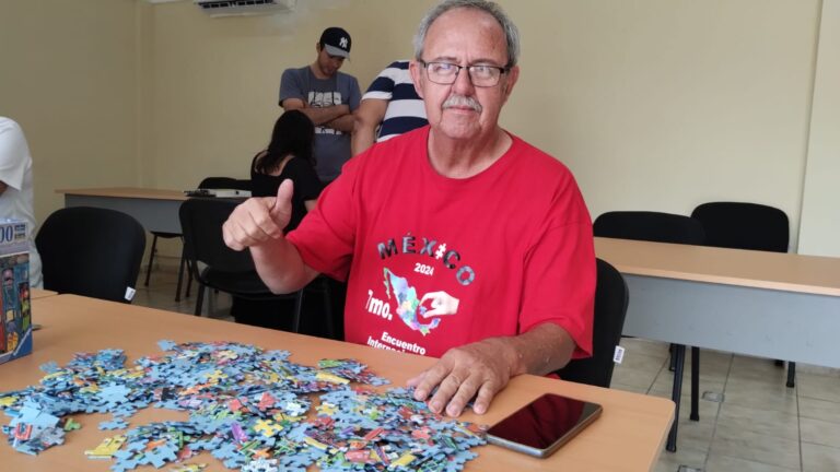 Promueven en Saltillo la afición por los rompecabezas