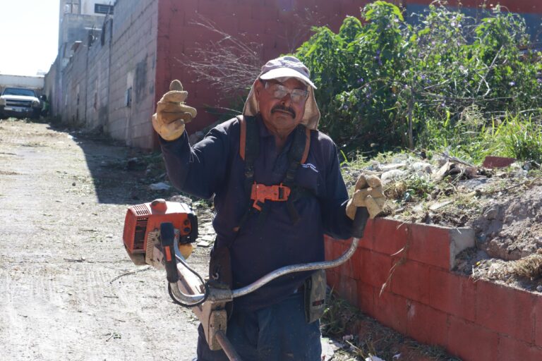 Realiza Gobierno de Saltillo limpieza en callejones de la colonia Miguel Hidalgo