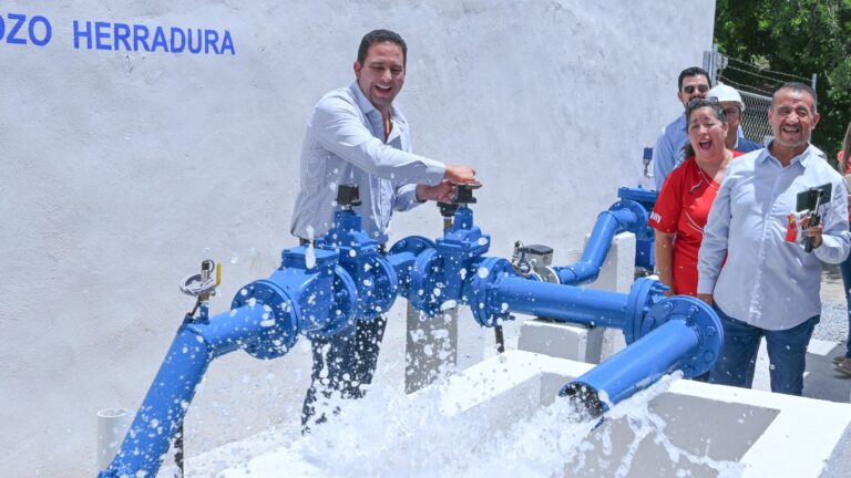 Siguen trabajos para incrementar caudal de agua en la red en Saltillo