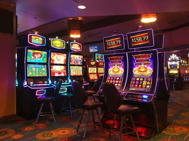 Altas apuestas, grandes premios: ¿qué ofrecen los mejores casinos en línea a sus clientes?