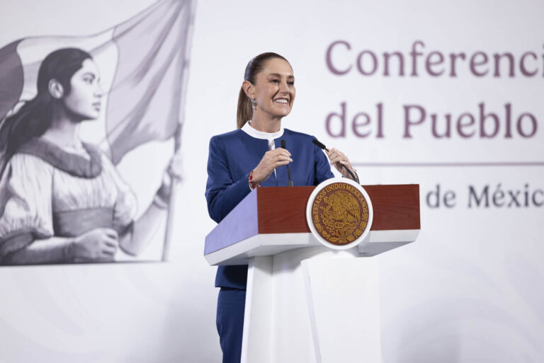 Dice Sheinbaum que se resolvió desabasto de combustible