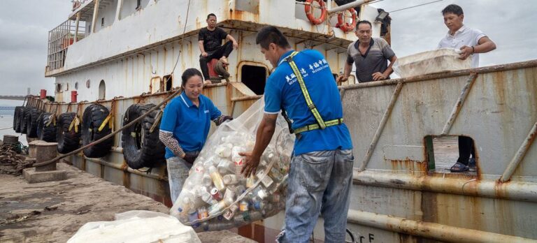 El mundo exige que se tomen medidas contra la contaminación por plásticos
