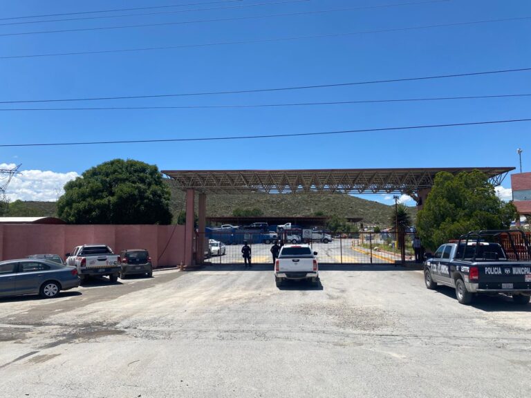 Fallece hombre en accidente dentro de empresa de transporte en Ramos Arizpe