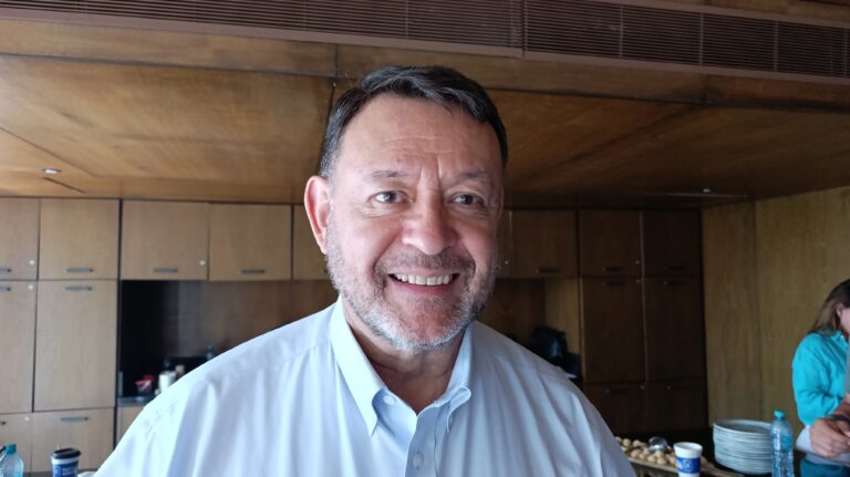 Habilitaría UA de C área oncológica en Ramos Arizpe con equipo de última generación 