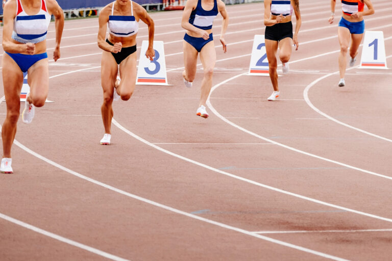 Hombres biológicos en deportes femeninos han arrebatado casi 2 mil medallas de oro a mujeres según estudio