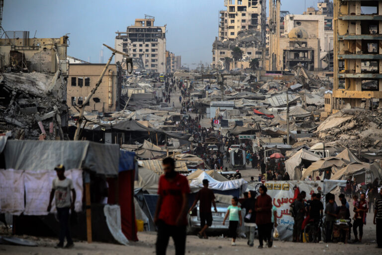 La destrucción de Gaza continúa mientras la ONU pide una vez más un alto el fuego