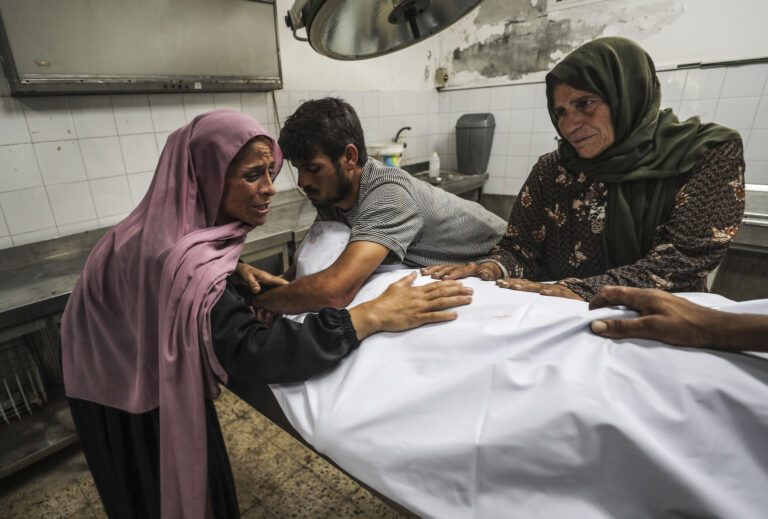 Los hospitales en Gaza están desbordados de heridos y las enfermedades raras empiezan a surgir