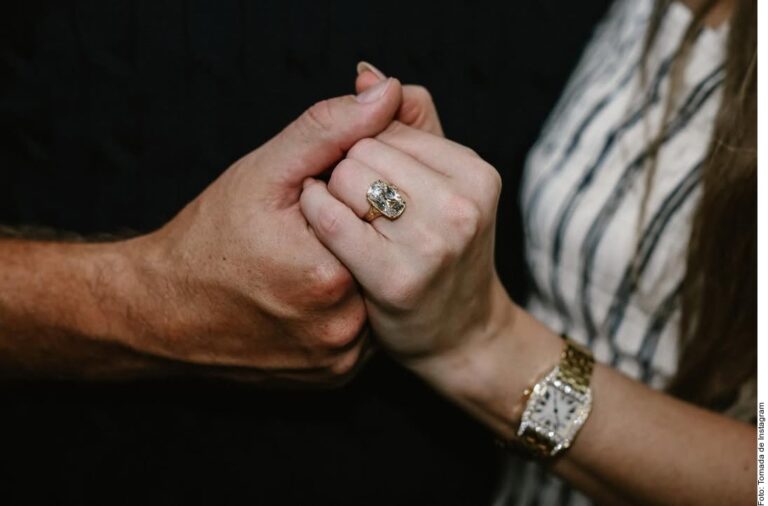 Mueve mercados compromiso de Taylor Swfit y Travis Kelce