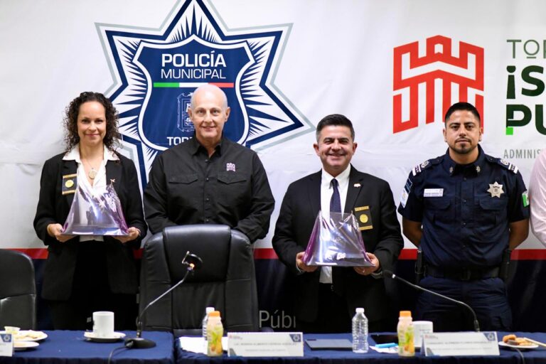 Presenta Román Cepeda a integrantes de CALEA modelo de seguridad en Torreón