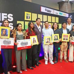 reciben universitarios 6