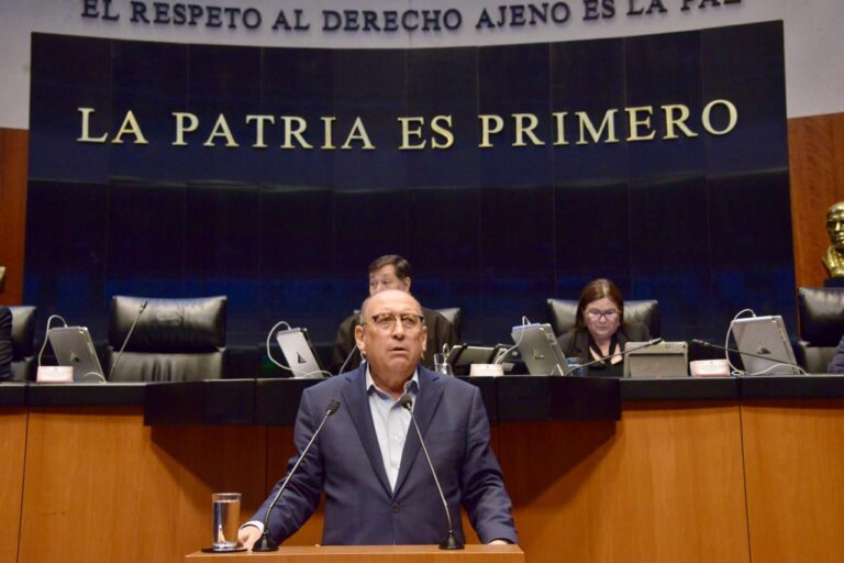 Rubén Moreira denuncia montaje y uso faccioso de la historia en la Comisión Permanente