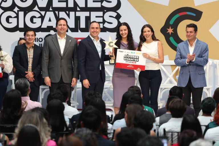 Todo un éxito el mes de la juventud en Coahuila: Manolo