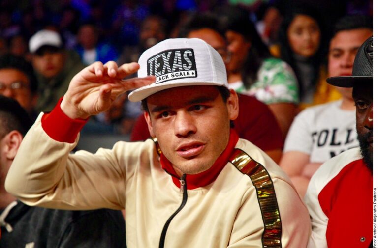 Trasladan a Julio César Chávez Jr. al Ministerio Público de Hermosillo