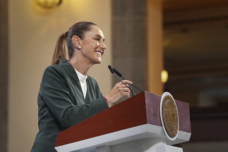 Trump no bombardeará México, nadie se atreve, dice Sheinbaum