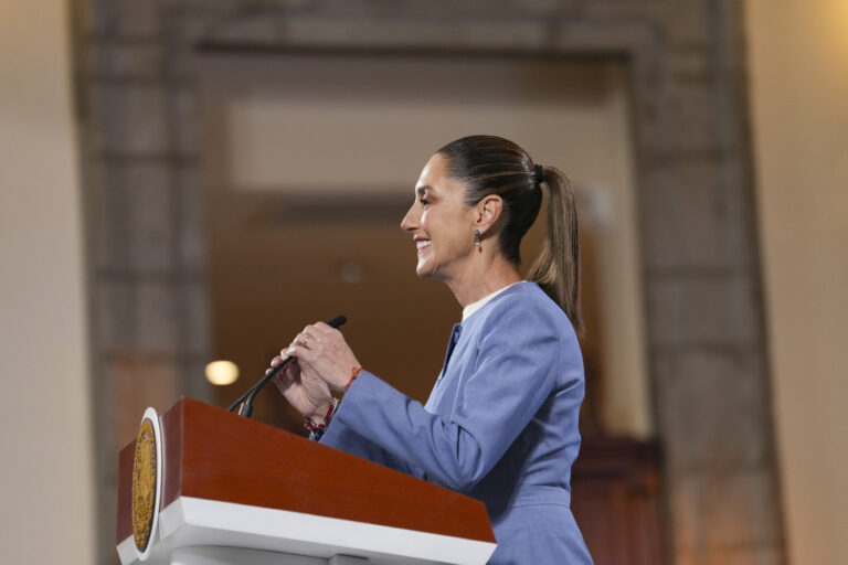 Viajes lujosos no tienen que ver con 4T.- Sheinbaum