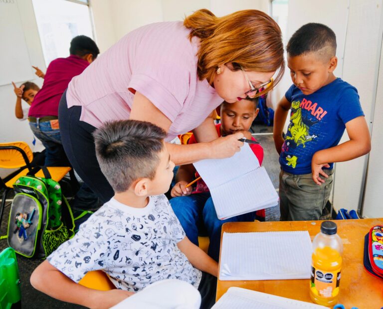 Temen que 27 mil niños de Coahuila no estén inscritos en preescolar por incompatibilidad de horario escolar y empleos   