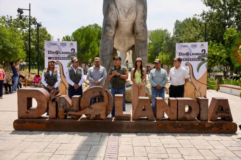 Dinolandia festeja su segundo aniversario en Ramos Arizpe