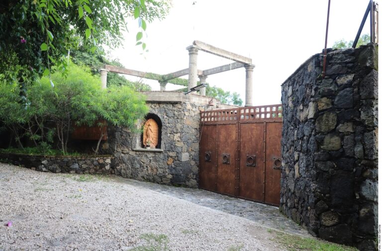 Acusan a Guardia Nacional de custodiar casa de Noroña en Tepoztlán