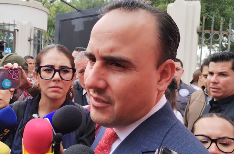 Anuncia Manolo gira de promoción económica en Texas