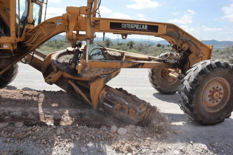 Atiende Gobierno de Saltillo caminos rurales