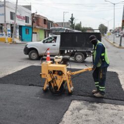 Ayuntamiento repara el pavimento en bulevar Enrique Martínez2