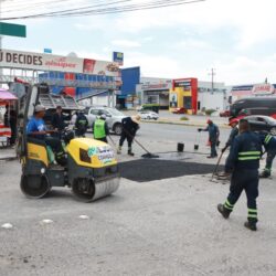 Bachea ‘Aquí Andamos’ tramo de bulevar Antonio Cárdenas