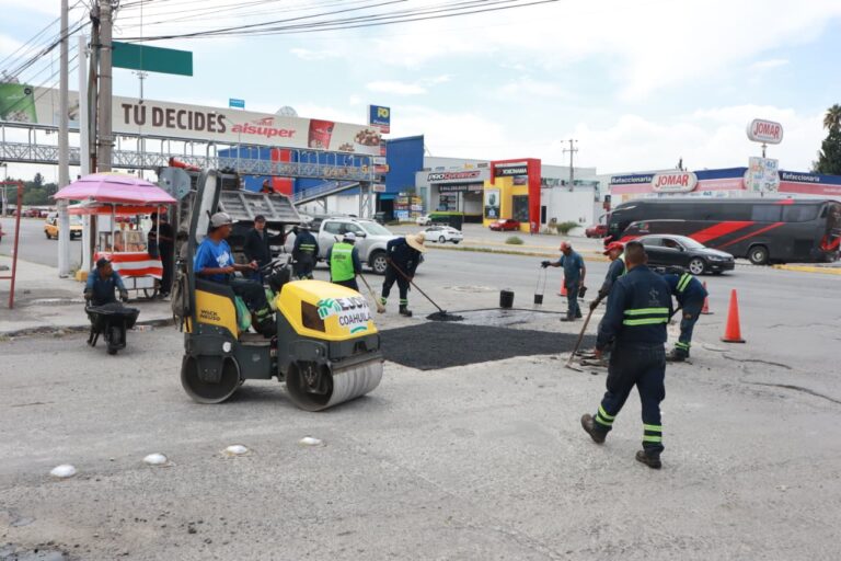 Bachea ‘Aquí Andamos’ tramo de bulevar Antonio Cárdenas