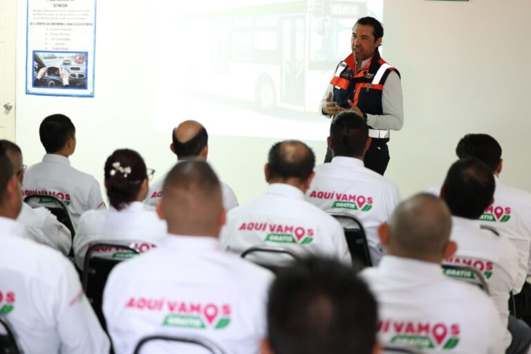 Capacitan a operadores de las rutas troncales del “Aquí Vamos Gratis”