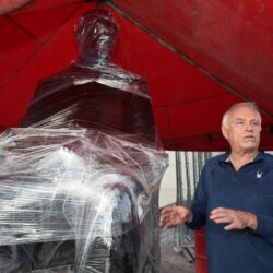 Concluye restauración y limpieza a escultura de Vito Alessio Robles4