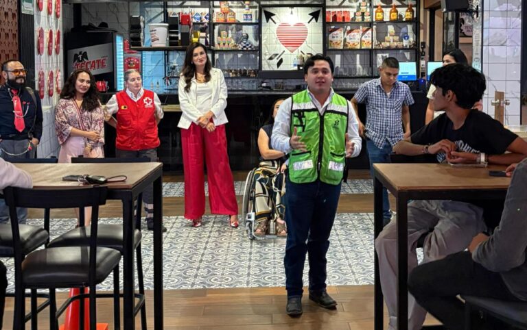 Continúan capacitando en Saltillo para una “Fiesta Segura”