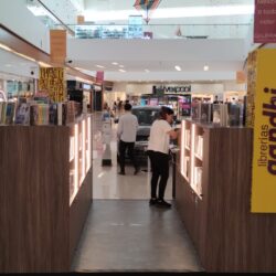 Crece oferta de librerías en Saltillo, abre “Gandhi” una isla en centro comercial Galerías1