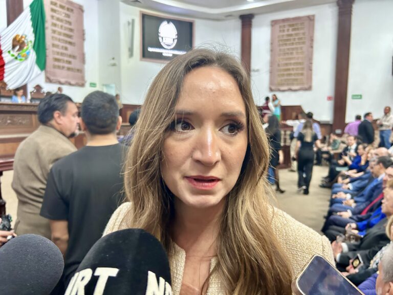 Diputada Edna Dávalos pide regresar escuelas de tiempo completo en Coahuila