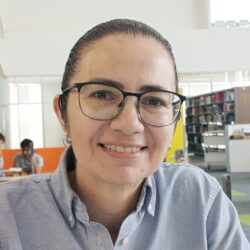 Deben padres encontrar equilibrio entre exigencia y comprensión hacia sus hijos