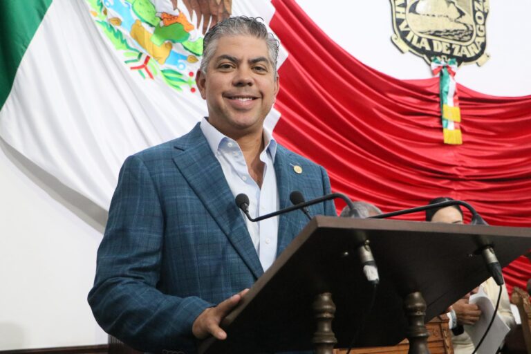 Diputado Jesús Alfredo Paredes exhorta a garantizar transparencia en universidades privadas