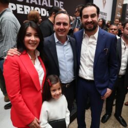 ENTREGA GOBERNADOR PREMIO ESTATAL DE PERIODISMO2