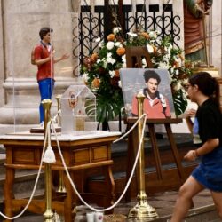 Exponen en Saltillo reliquia del nuevo santo millennial, Carlo Acutis; fieles buscan nueva experiencia espiritual1