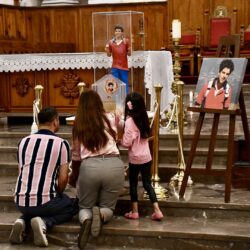 Exponen en Saltillo reliquia del nuevo santo millennial, Carlo Acutis; fieles buscan nueva experiencia espiritual2