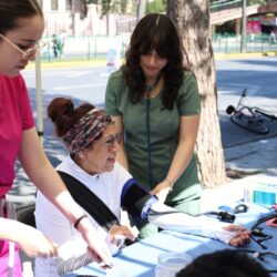 Familias conviven y se ejercitan en la Ruta Recreativa1