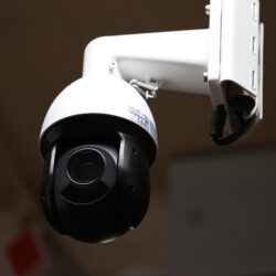Instalan cámaras de videovigilancia en el Mercado Juárez2