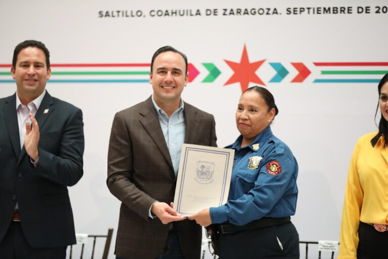 Invitan a coahuilenses a aprovechar descuentos en el mes del testamento