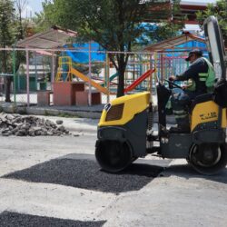 Lleva Javier Díaz bacheo a Lomas del Refugio1