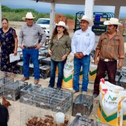 Ramos Arizpe entrega más de 4 mil aves a ejidos del municipio1