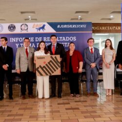 Rector de la UAdeC entrega mobiliario en la Facultad de Jurisprudencia3