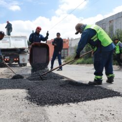 Refuerza Ayuntamiento bacheo al sur de Saltillo1