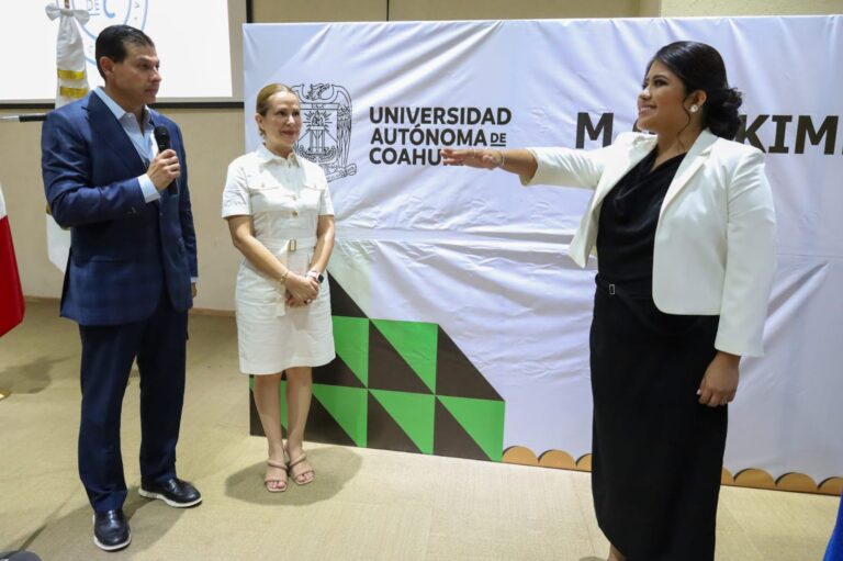 Toman protestas directoras de Escuelas y Facultades de la UAdeC Unidad Laguna