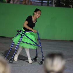 Viven una “Fiesta Mexicana” en la Saltillo 20004