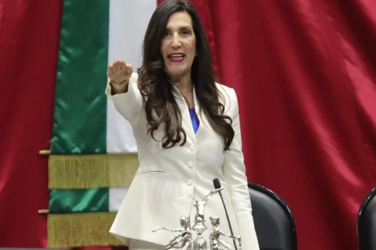 Asume la panista Kenia López como presidenta de Cámara de Diputados