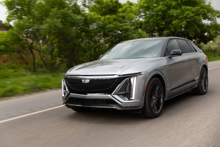 Cadillac LYRIQ-V 2026: el SUV eléctrico más veloz de la marca llega a México