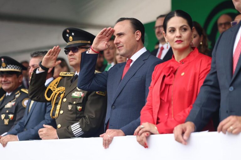 Con desfile, demuestra Coahuila la coordinación entre las Fuerzas Armadas, la Policía Estatal y la Fiscalía General del Estado