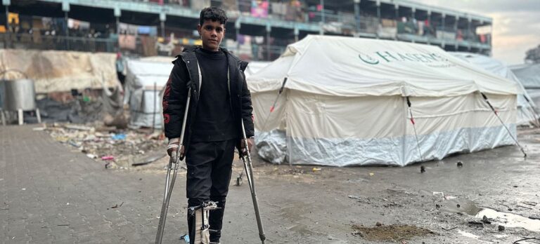 Decenas de miles de niños en Gaza han quedado discapacitados en los casi dos años de guerra